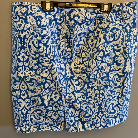 Old Navy Blue print skirt, 16 - Picture 5 of 6